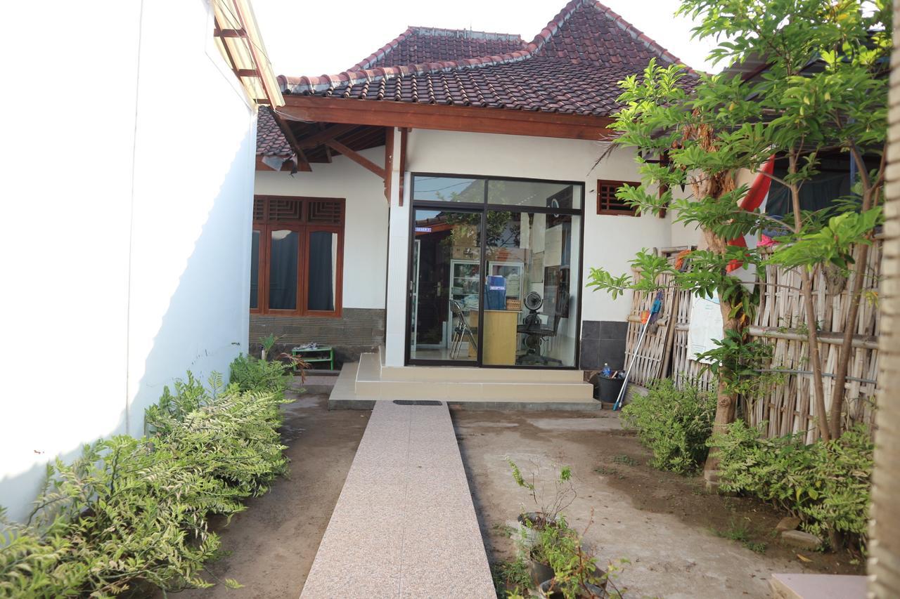 Malino Homestay 길리트라왕안 외부 사진